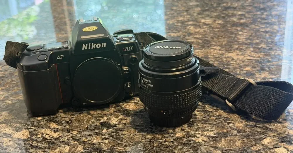 NIKON N8008 Camera & Nikkor 35-70 Lens LOT 3805/70